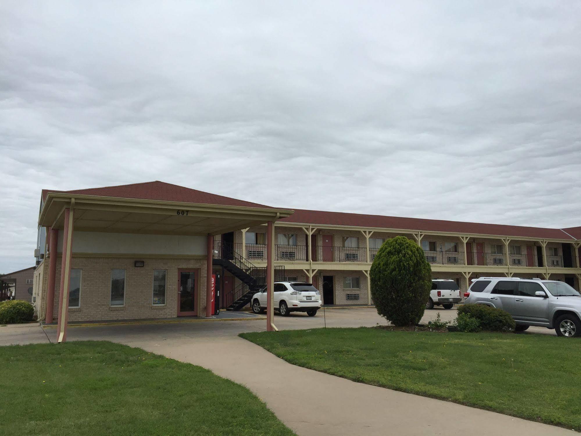 Motel 6 Wichita Ks South I35 Eksteriør bilde
